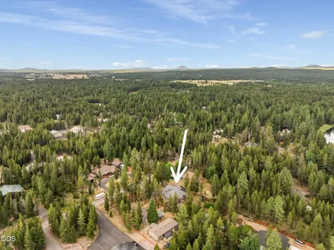 17169 Kingsburg Road Bend OR 97707