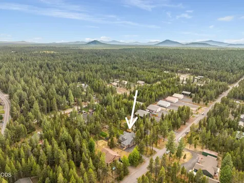 17169 Kingsburg Road Bend OR 97707