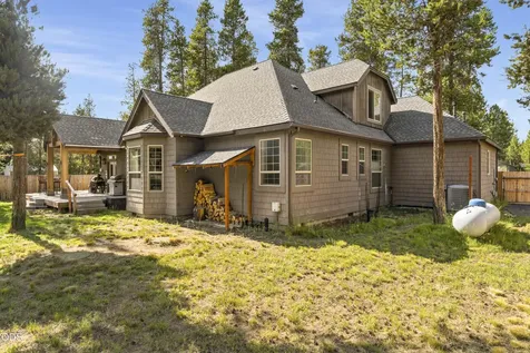17169 Kingsburg Road Bend OR 97707