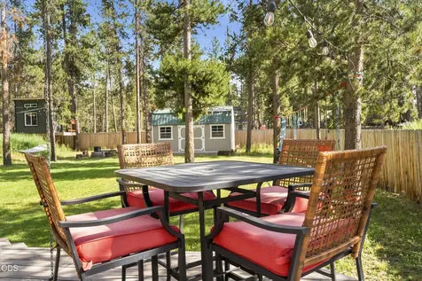 17169 Kingsburg Road Bend OR 97707