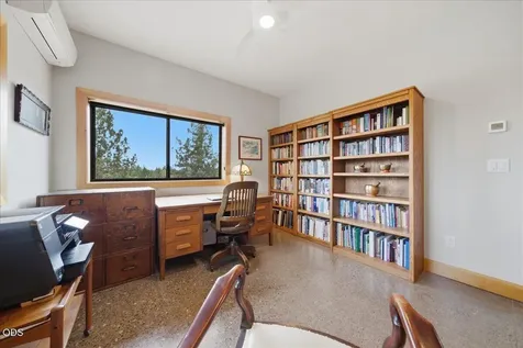 17740 Ox Spur Court Bend OR 97703