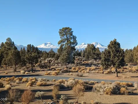 17740 Ox Spur Court Bend OR 97703