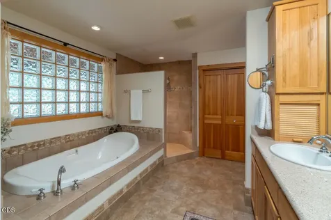 26275 SW Metolius Meadows Drive Camp Sherman OR 97730