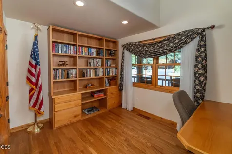 26275 SW Metolius Meadows Drive Camp Sherman OR 97730