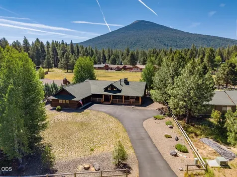 26275 SW Metolius Meadows Drive Camp Sherman OR 97730