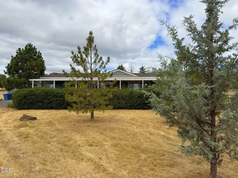 63 Rogue River Drive Eagle Point OR 97524