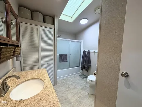 63 Rogue River Drive Eagle Point OR 97524