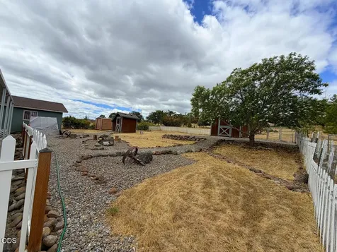 63 Rogue River Drive Eagle Point OR 97524