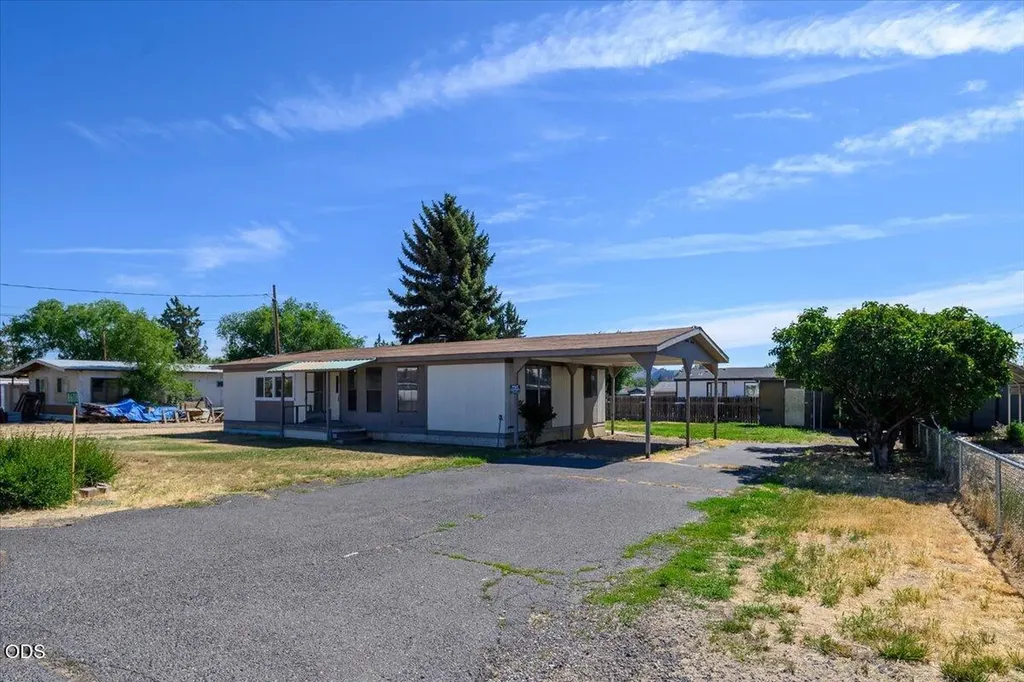 8608 NW 8th Street Terrebonne OR 97760