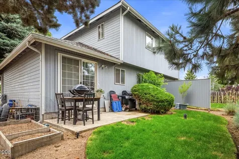 1559 SW Rimrock Way Redmond OR 97756