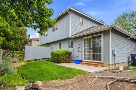 1559 SW Rimrock Way Redmond OR 97756