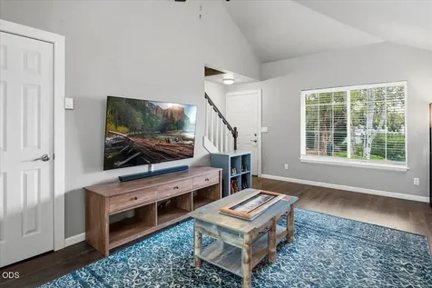 1559 SW Rimrock Way Redmond OR 97756