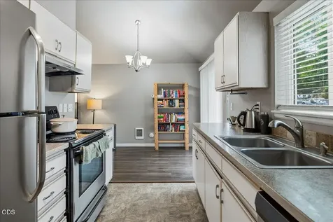 1559 SW Rimrock Way Redmond OR 97756