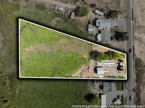 1729 E Gregory Road Central Point OR 97502