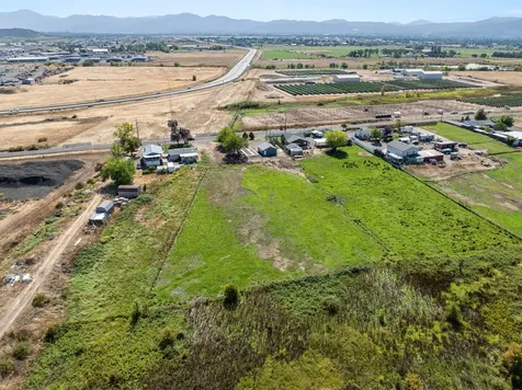 1729 E Gregory Road Central Point OR 97502