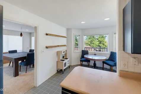 1536 Pinecrest Terrace Ashland OR 97520