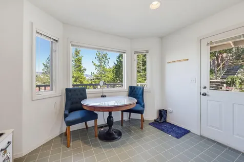 1536 Pinecrest Terrace Ashland OR 97520