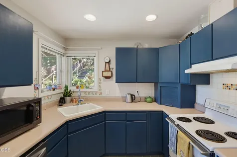 1536 Pinecrest Terrace Ashland OR 97520