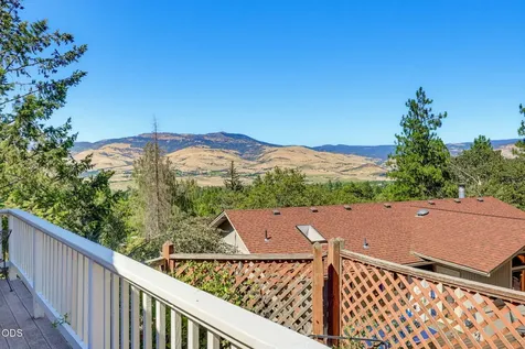 1536 Pinecrest Terrace Ashland OR 97520