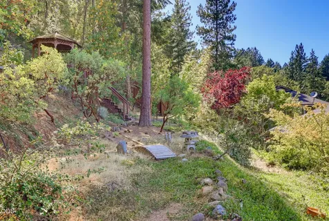 1536 Pinecrest Terrace Ashland OR 97520