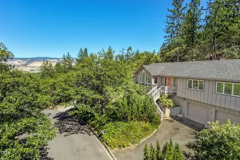 1536 Pinecrest Terrace Ashland OR 97520