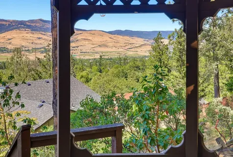 1536 Pinecrest Terrace Ashland OR 97520