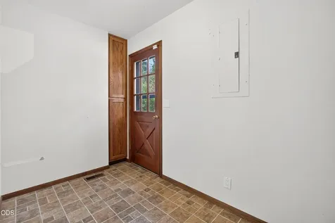 15704 Tumble Weed Turn Sisters OR 97759