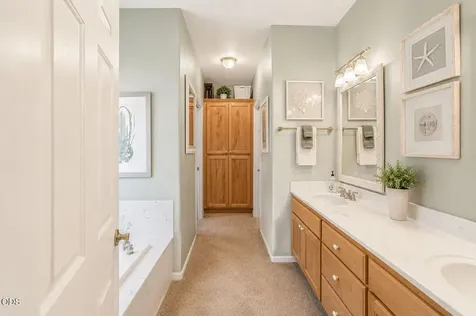 499 Ridgeway Avenue Central Point OR 97502