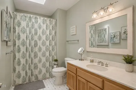 499 Ridgeway Avenue Central Point OR 97502