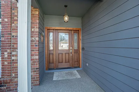 499 Ridgeway Avenue Central Point OR 97502