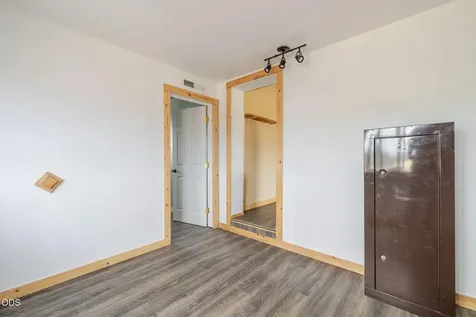 31 3rd Street Metolius OR 97741