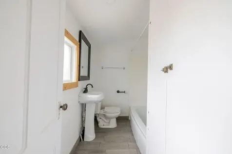 31 3rd Street Metolius OR 97741