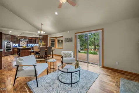 18217 Oregon Loop Sunriver OR 97707