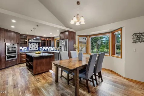 18217 Oregon Loop Sunriver OR 97707