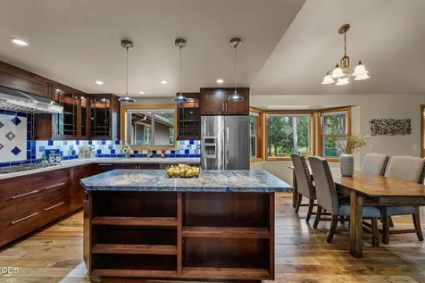 18217 Oregon Loop Sunriver OR 97707