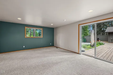 18217 Oregon Loop Sunriver OR 97707