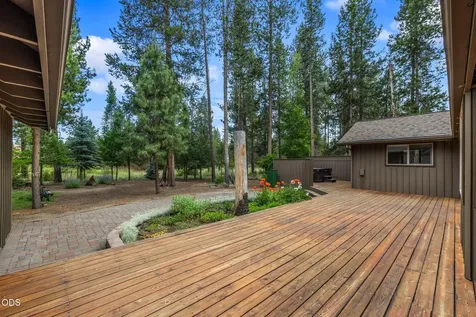 18217 Oregon Loop Sunriver OR 97707