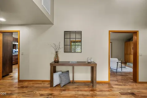 18217 Oregon Loop Sunriver OR 97707