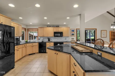 71006 Bracken Lane Black Butte Ranch OR 97759