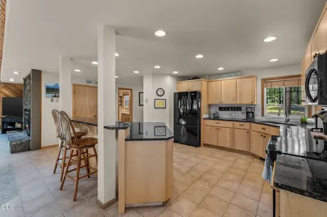 71006 Bracken Lane Black Butte Ranch OR 97759