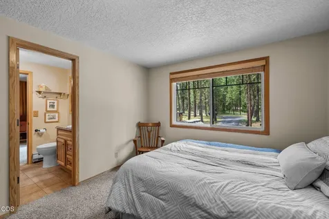 71006 Bracken Lane Black Butte Ranch OR 97759