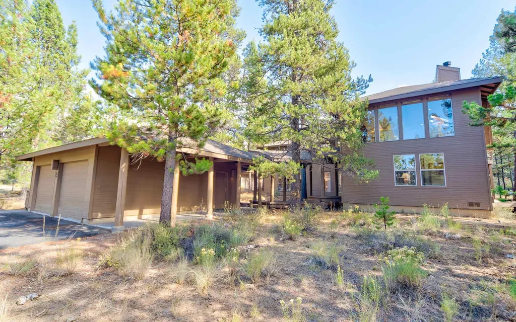 57598 White Elm Sunriver OR 97707