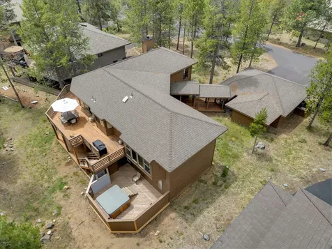 57598 White Elm Sunriver OR 97707