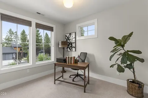 3306 NW Shevlin Ridge Bend OR 97703