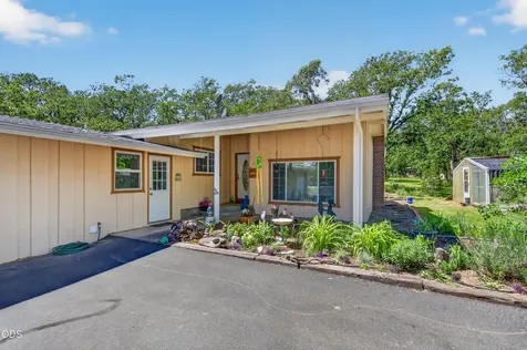 11339 Michael Road Central Point OR 97502