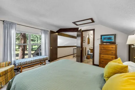 70974 Meadow Grass Circle Black Butte Ranch OR 97759
