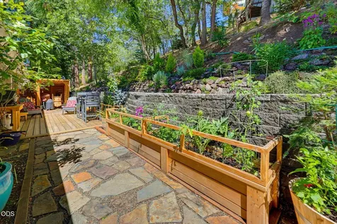 492 Herbert Street Ashland OR 97520