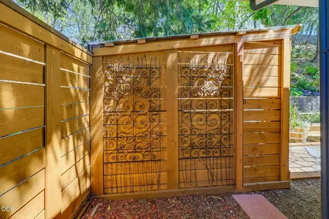 492 Herbert Street Ashland OR 97520