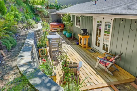 492 Herbert Street Ashland OR 97520