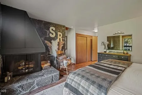 57089 Wild Lily Lane Sunriver OR 97707